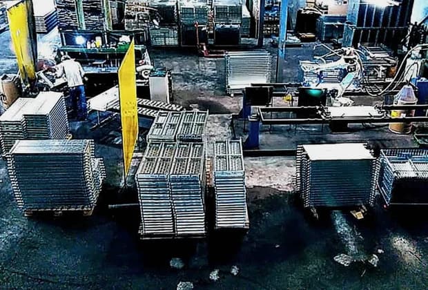 株式会社新昭鋼機の製造現場